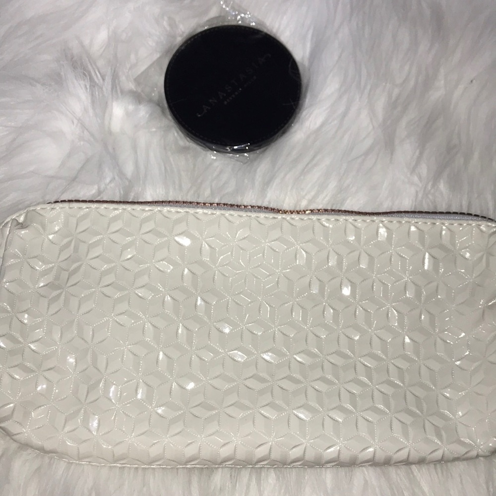 Anastasia Beverly Hills makeup  bag and mirror
